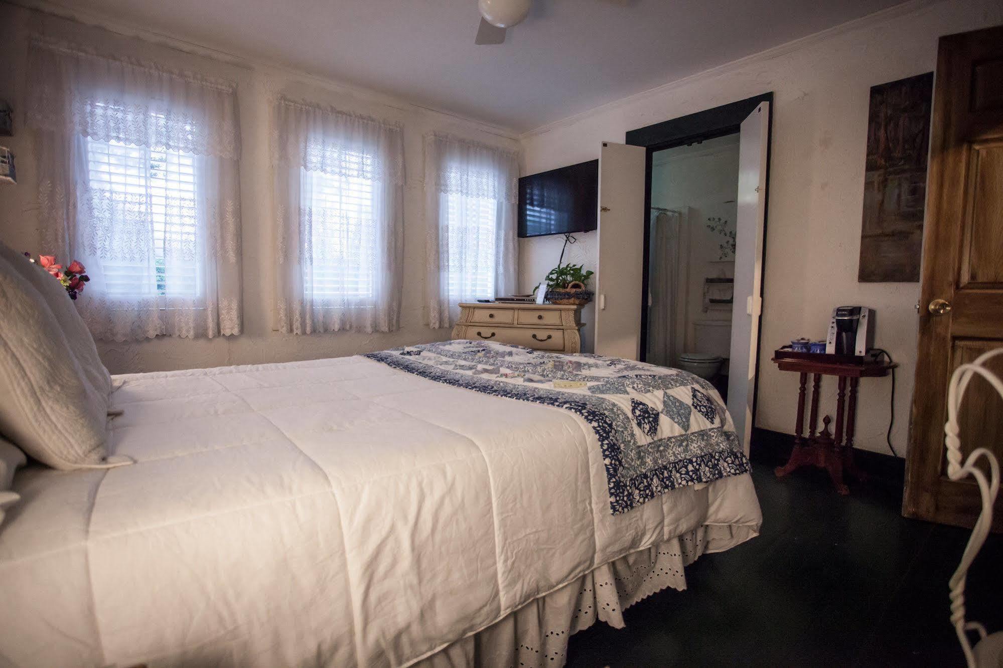 Aaah! T'Frere'S Bed And Breakfast Lafayette Luaran gambar