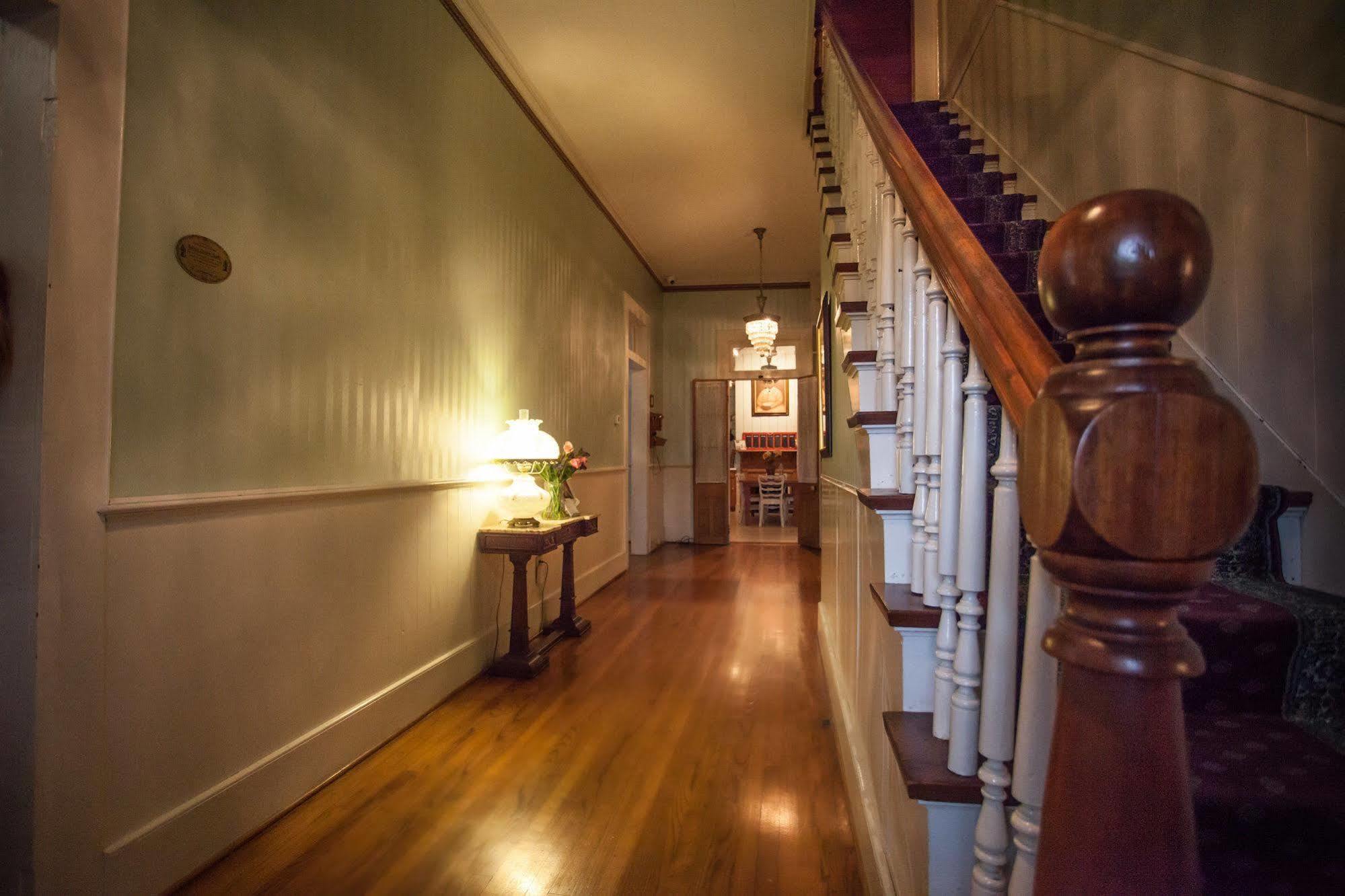 Aaah! T'Frere'S Bed And Breakfast Lafayette Luaran gambar